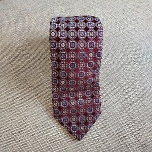 Hugo Boss  Geometric Necktie Mens 100% Silk Floral Tie Textured Made in Italy